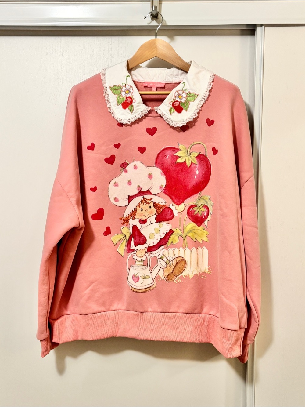 Dolls Kill X Strawberry Shortcake Sweatshirt Size XXL Crewneck Kawaii Twee Retro